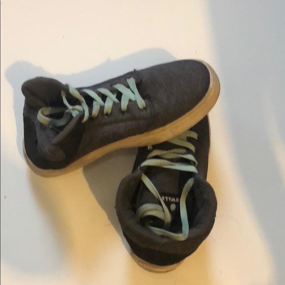 Air walk shoes